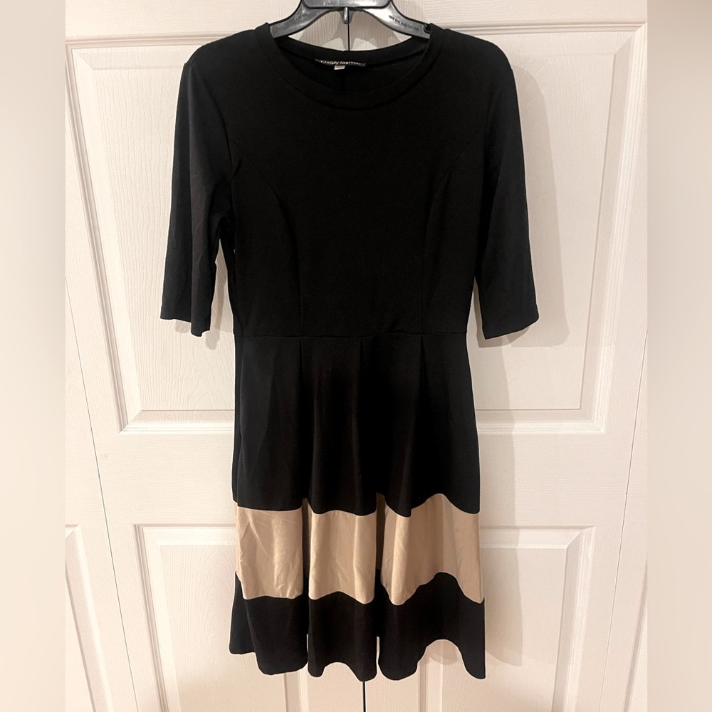 Women’s work dress 🤍